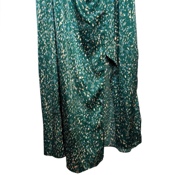 FLORET STUDIOS Elegant Long Sleeve Satin Faux Wrap Midi Dress Size Medium Green - Picture 3 of 16